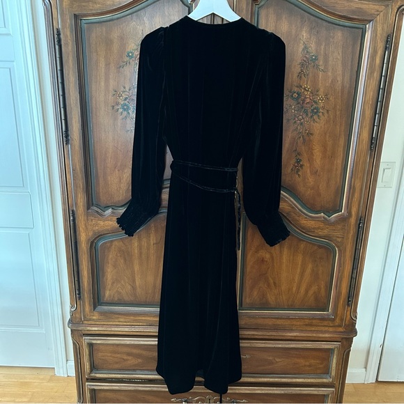 Garnet Hill ~ new ~ Black Velvet Wrap Midi Dress in size 12 - Picture 8 of 16